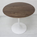 Прочный деревянный стол с высоким качеством